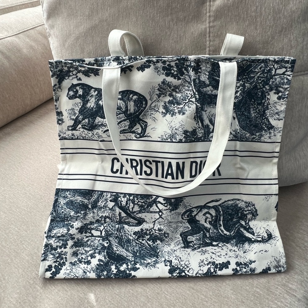 DIOR ME! Dior authentic canvas tote bag MAKE OFFER - Picture 10 of 11